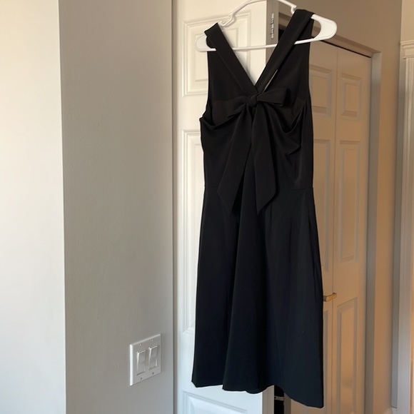 *NWT* Banana Republic Black Bow Back Dress - Picture 6 of 6